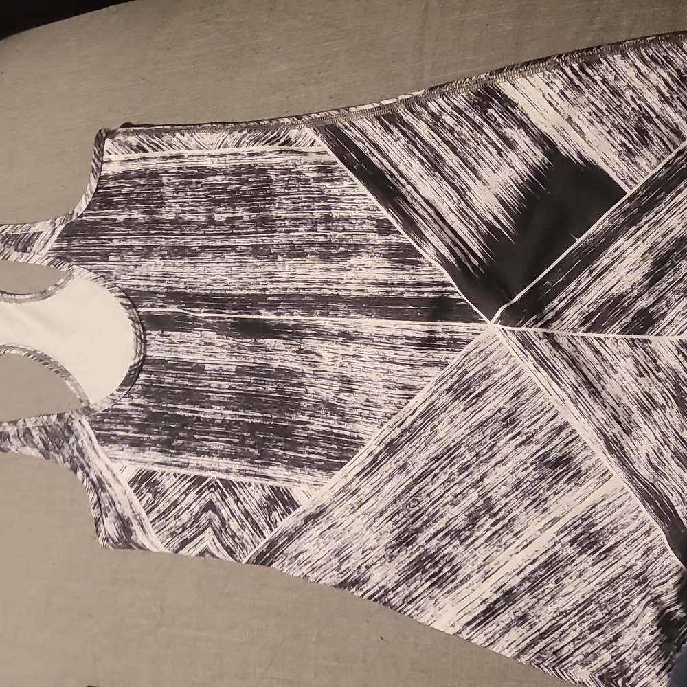 Lululemon Cool Racerback Black & White Tank Top Pattern Athletic MediuIm